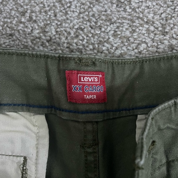 Levis Cargo Pants Olive - Picture 2 of 3